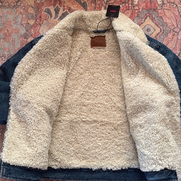 White Shearling Collar Denim Jacket with Asymmetrical Closure and Oversized Fit - Picture 3 of 3